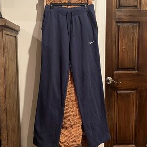 Nike Men’s Large Tall straight leg sweatpants EUC